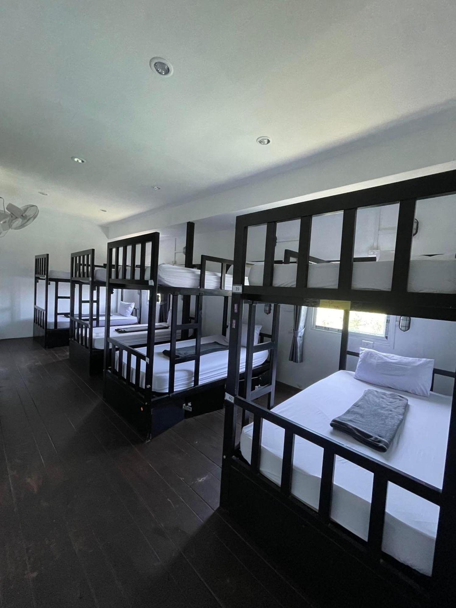 Social Quarters Blanco - Youth Hostel 18 To 35 Only Railay Beach Exterior foto